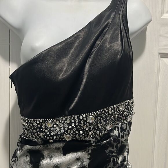Jump Apparel One Shoulder Bedazzled Scrunch Dress - Picture 2 of 8